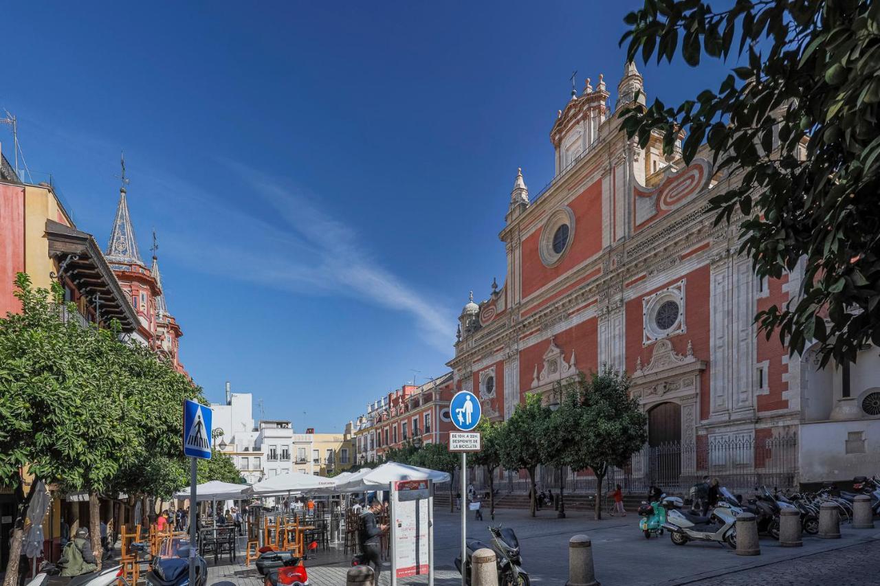 Apt. Casa Palacio Santa Cruz Cathedral Views - Sevilla Exteriör bild